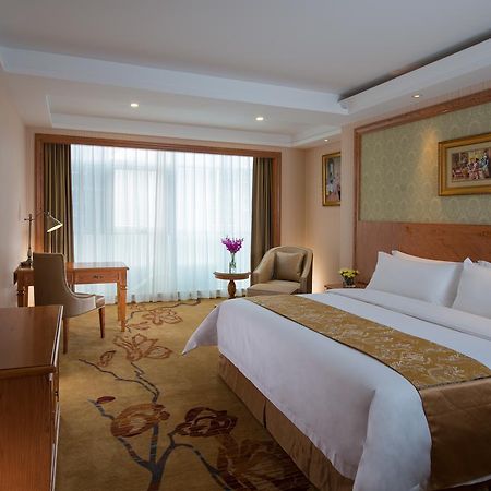 Vienna International Hotel Shanghai Pudong Huinan Exterior photo