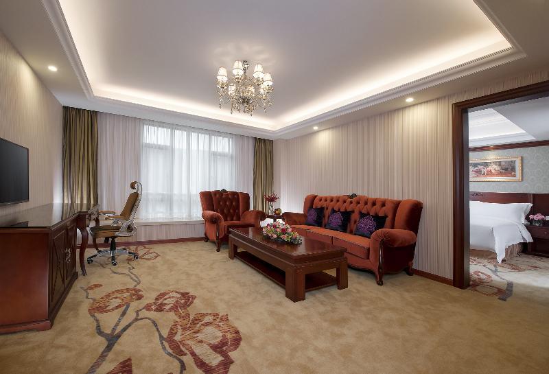 Vienna International Hotel Shanghai Pudong Huinan Exterior photo