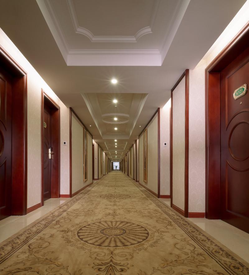 Vienna International Hotel Shanghai Pudong Huinan Exterior photo