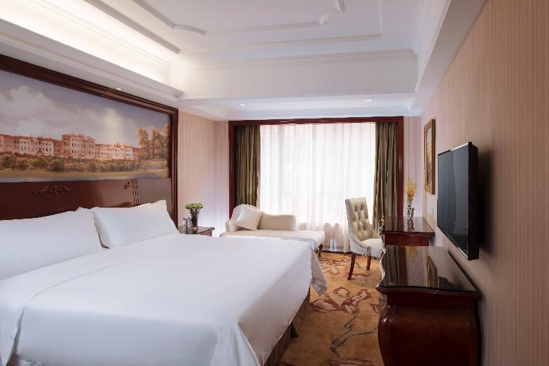 Vienna International Hotel Shanghai Pudong Huinan Exterior photo