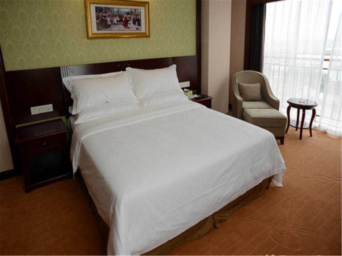 Vienna International Hotel Shanghai Pudong Huinan Exterior photo