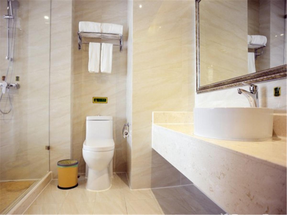 Vienna International Hotel Shanghai Pudong Huinan Exterior photo