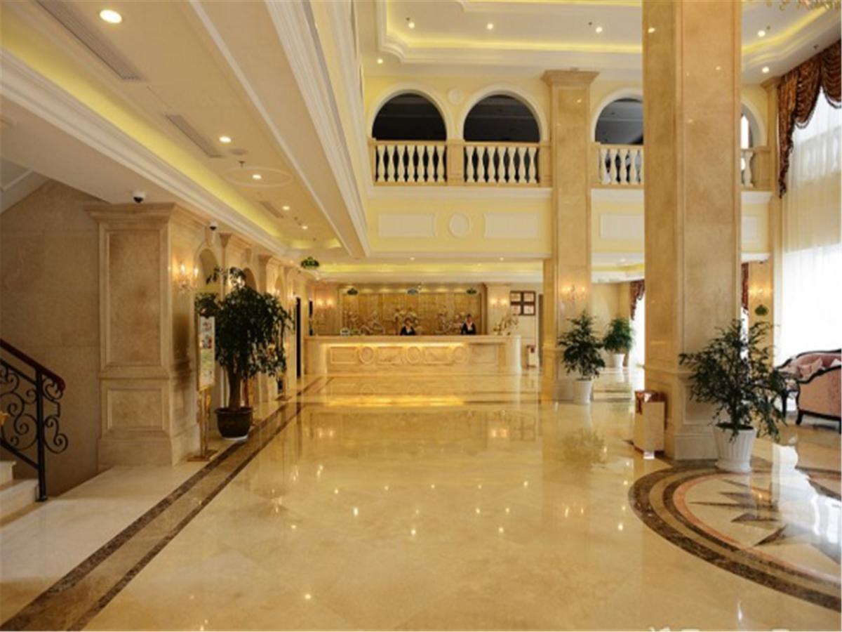 Vienna International Hotel Shanghai Pudong Huinan Exterior photo