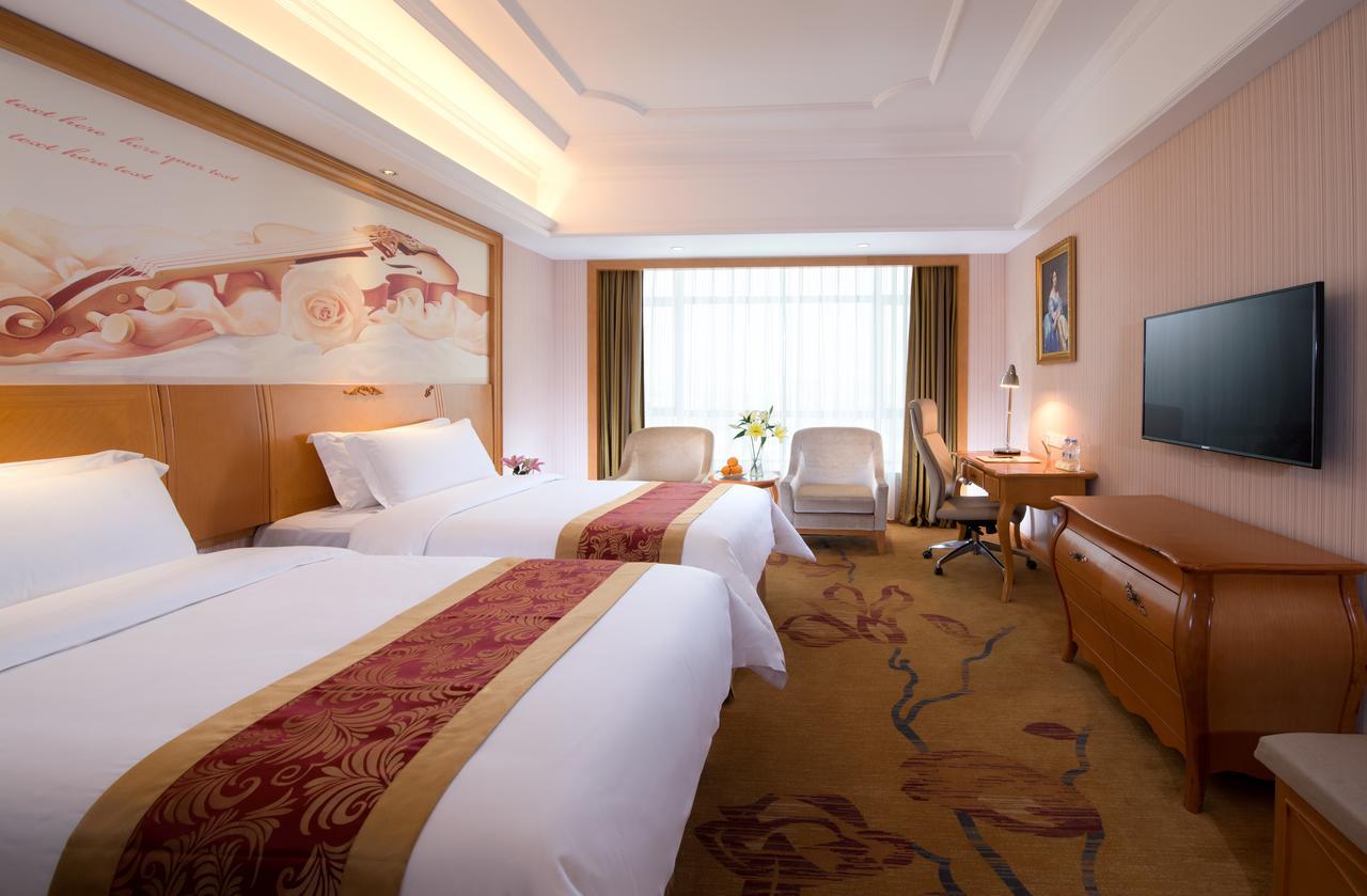 Vienna International Hotel Shanghai Pudong Huinan Exterior photo