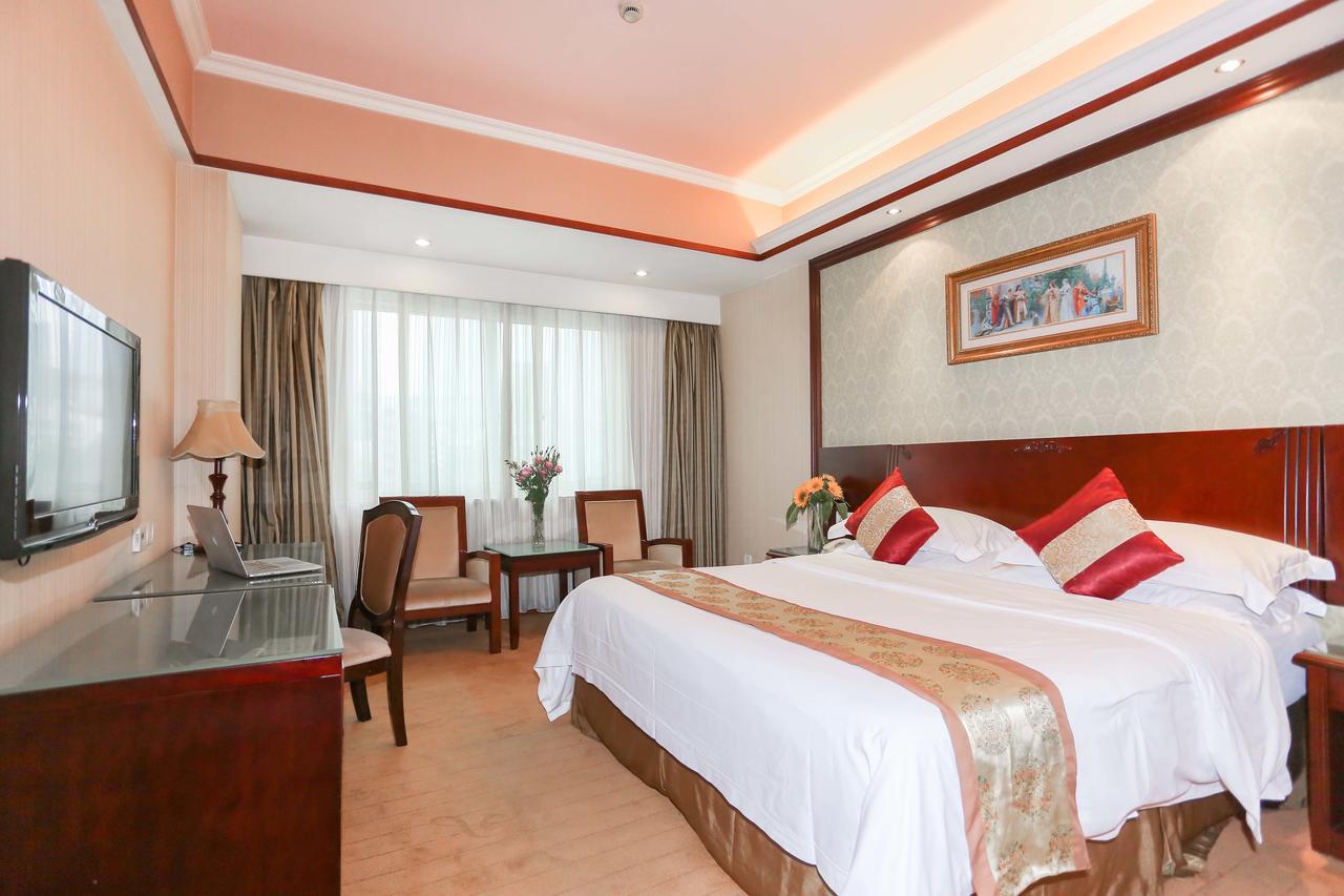 Vienna International Hotel Shanghai Pudong Huinan Exterior photo