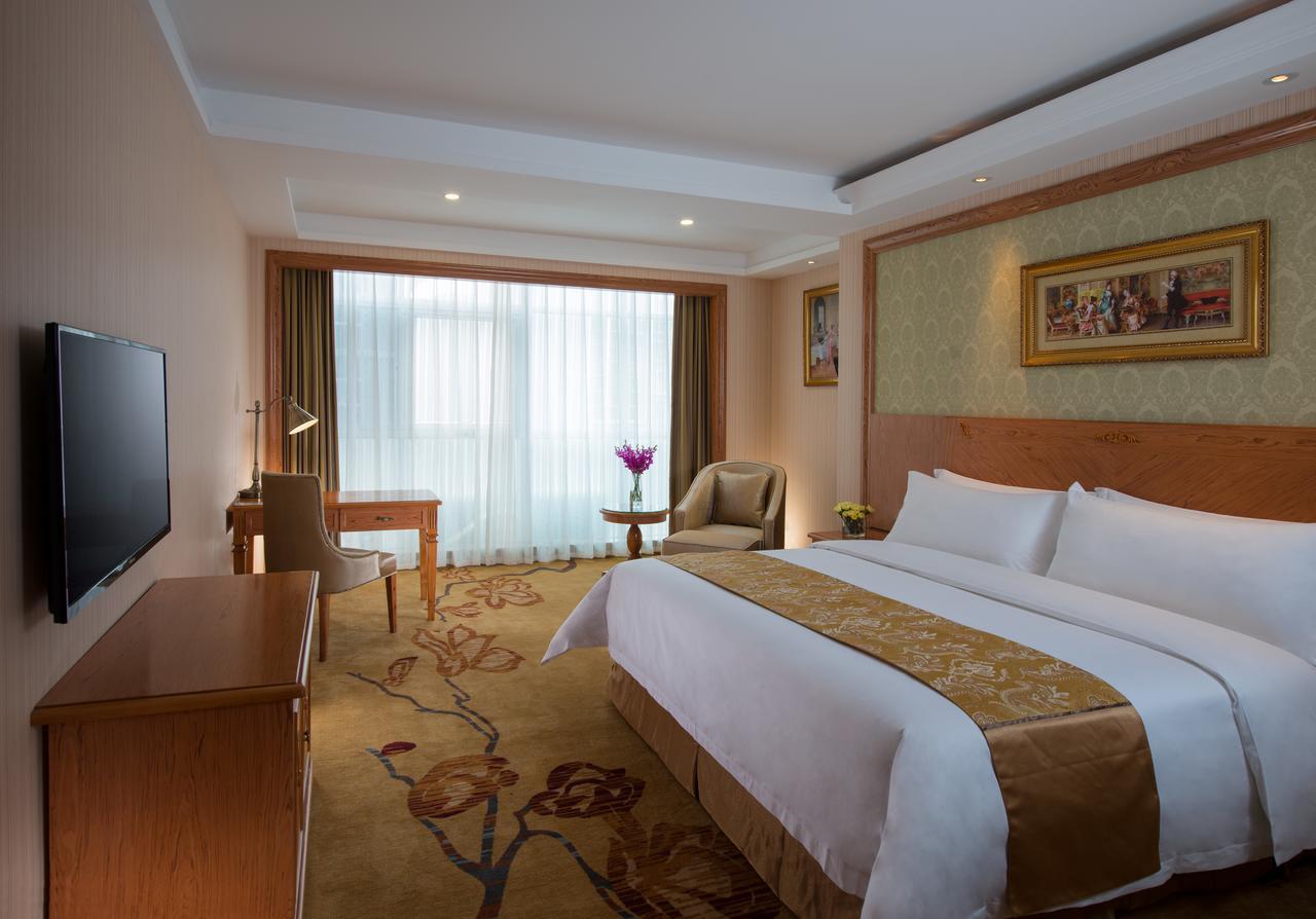 Vienna International Hotel Shanghai Pudong Huinan Exterior photo